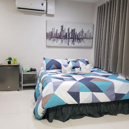 Skymagz 812 At Cityscape Residences Баколод Екстер'єр фото
